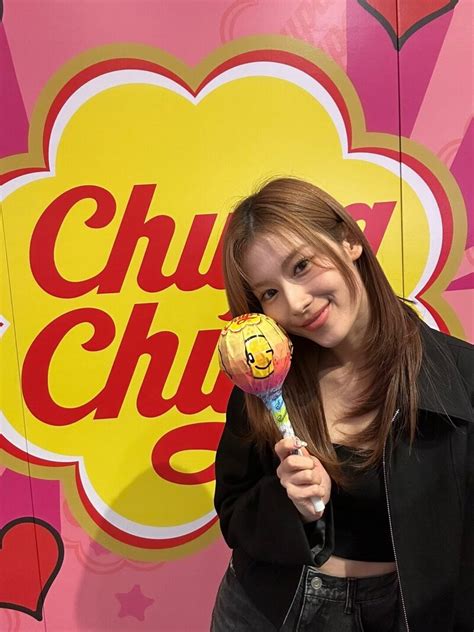chupa twitter|231020 TWICE Twitter Update .
